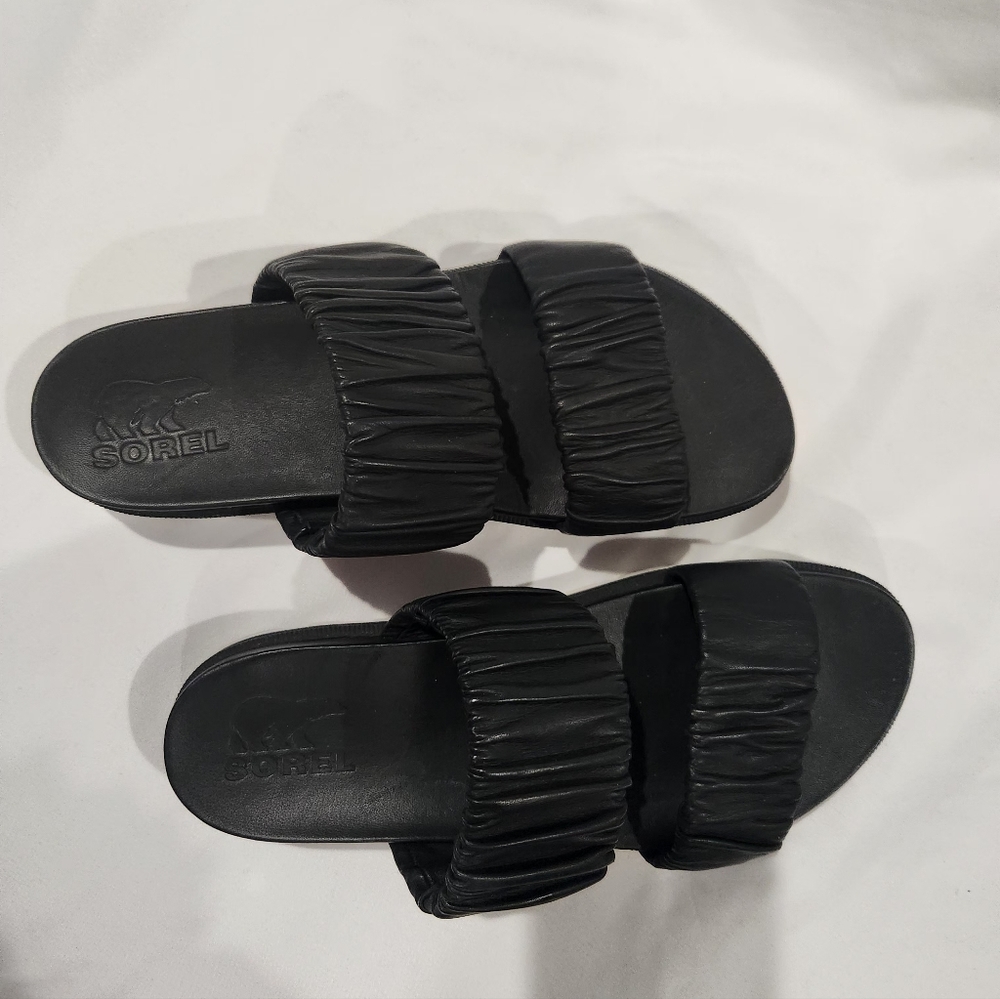 Sorel Roaming Two Strap Slide Black Ruched Slide Sandals. Size 9 - Picture 6 of 12